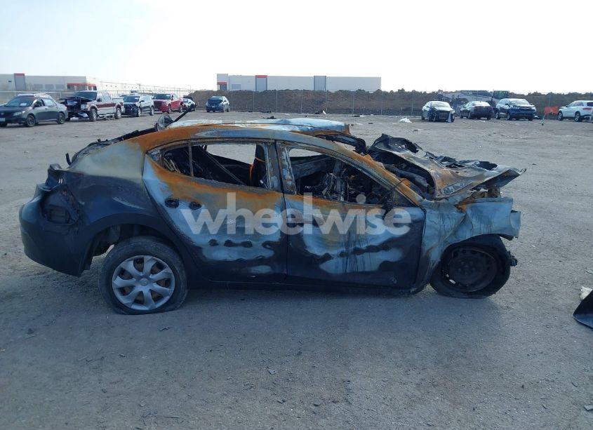 Photo 13 of 2014 Mazda Mazda3 (VIN JM1BM1U77E1129154)