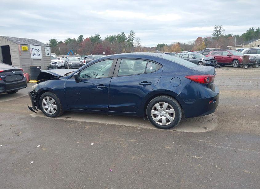 Photo 13 of 2014 Mazda Mazda3 I SPORT (VIN JM1BM1U77E1137125)
