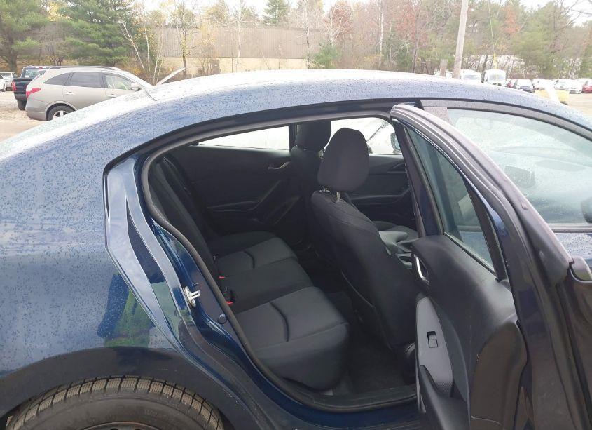 Photo 8 of 2014 Mazda Mazda3 I SPORT (VIN JM1BM1U77E1137125)