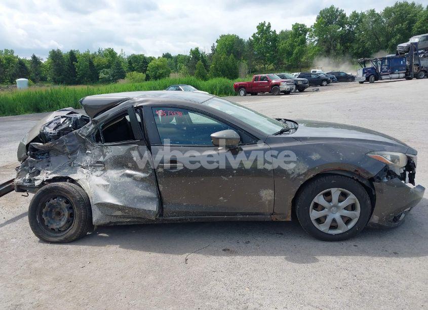 Photo 14 of 2014 Mazda Mazda3 I SPORT (VIN JM1BM1U77E1146794)