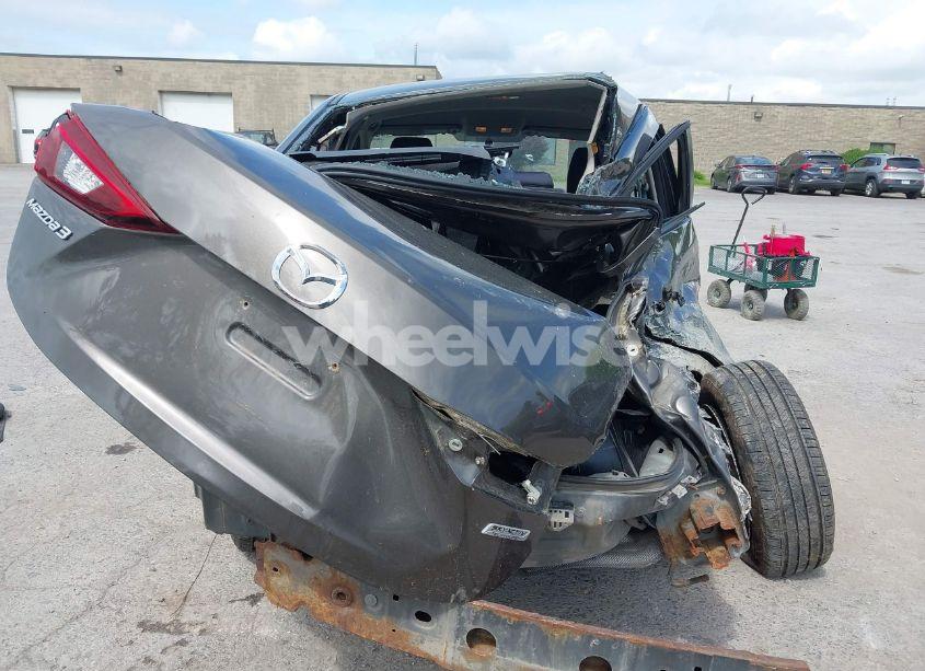 Photo 17 of 2014 Mazda Mazda3 I SPORT (VIN JM1BM1U77E1146794)