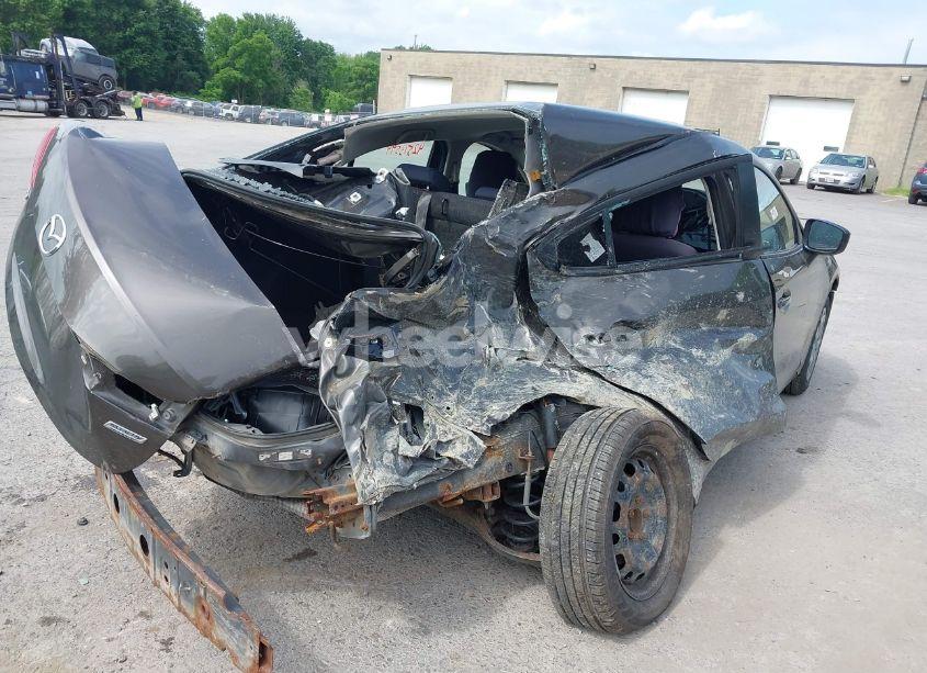 Photo 6 of 2014 Mazda Mazda3 I SPORT (VIN JM1BM1U77E1146794)