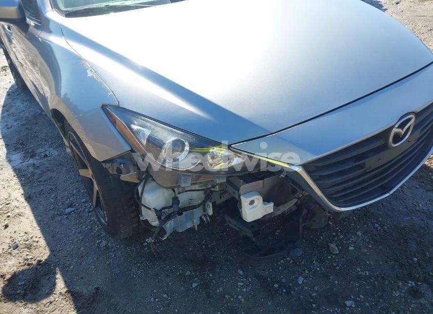 Photo 18 of 2014 Mazda Mazda3 I SPORT (VIN JM1BM1U77E1166558)