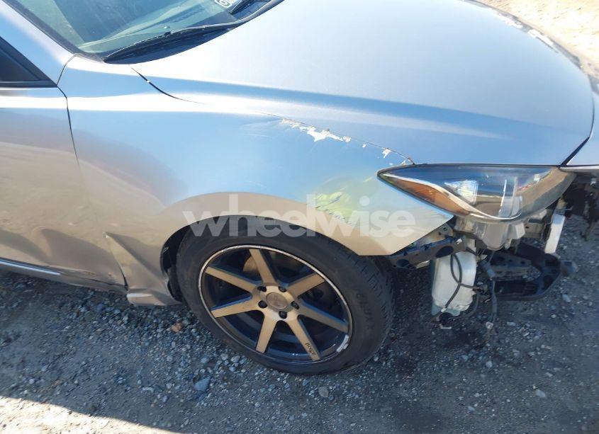 Photo 19 of 2014 Mazda Mazda3 I SPORT (VIN JM1BM1U77E1166558)