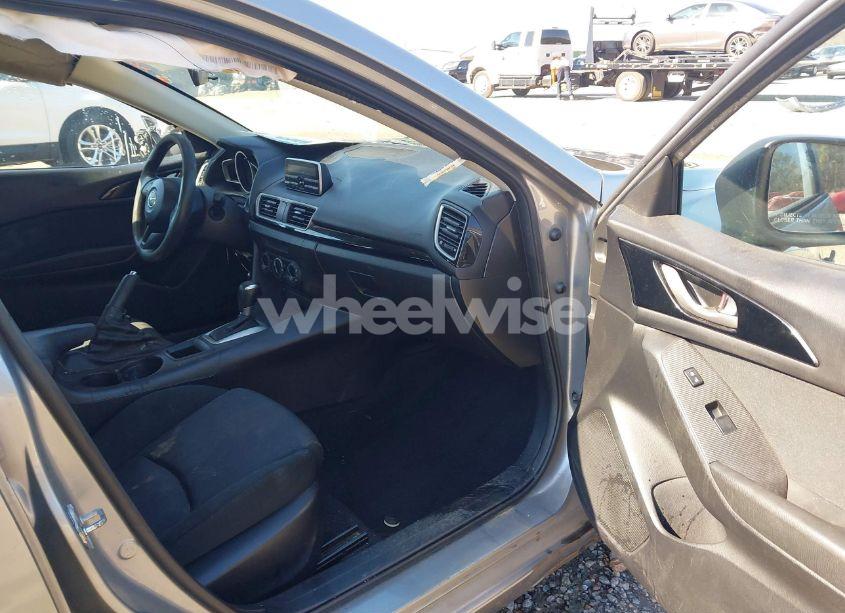 Photo 5 of 2014 Mazda Mazda3 I SPORT (VIN JM1BM1U77E1166558)