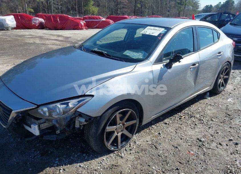 Photo 6 of 2014 Mazda Mazda3 I SPORT (VIN JM1BM1U77E1166558)