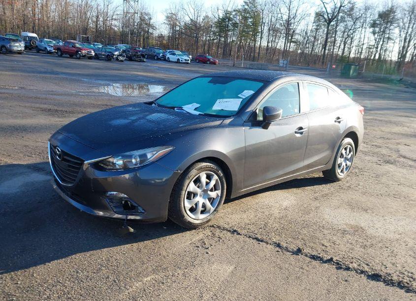 Photo 2 of 2014 Mazda Mazda3 I SPORT (VIN JM1BM1U77E1200921)