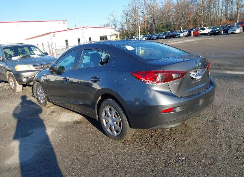 Photo 3 of 2014 Mazda Mazda3 I SPORT (VIN JM1BM1U77E1200921)