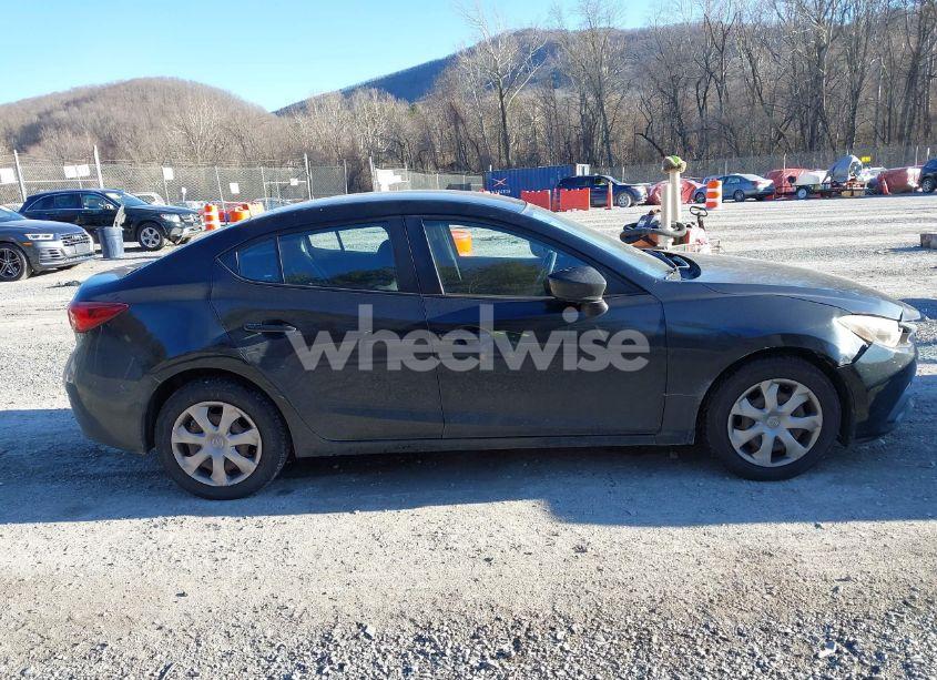 Photo 13 of 2015 Mazda Mazda3 I SPORT (VIN JM1BM1U77F1249487)