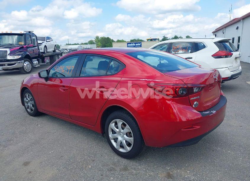 Photo 3 of 2014 Mazda Mazda3 I SPORT (VIN JM1BM1U78E1158596)
