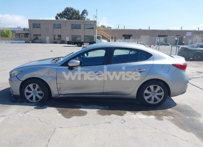 Photo 14 of 2014 Mazda Mazda3 I SPORT (VIN JM1BM1U79E1176265)