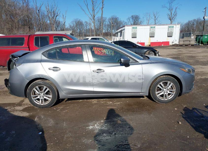 Photo 13 of 2014 Mazda Mazda3 I SPORT (VIN JM1BM1U7XE1123980)