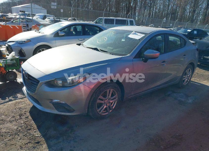 Photo 2 of 2014 Mazda Mazda3 I SPORT (VIN JM1BM1U7XE1123980)