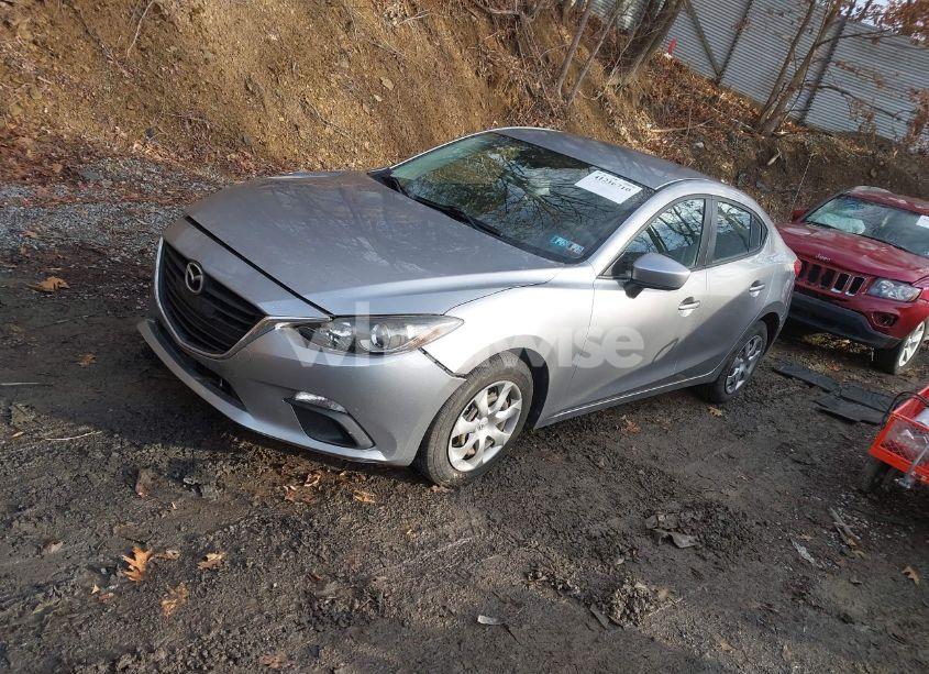 Photo 2 of 2014 Mazda Mazda3 I SPORT (VIN JM1BM1U7XE1144733)