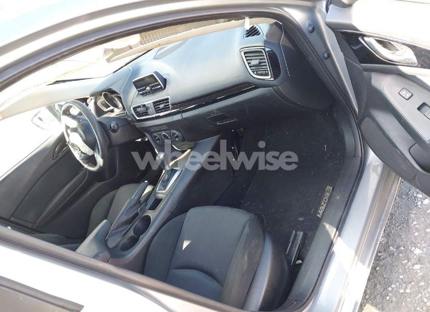 Photo 5 of 2014 Mazda Mazda3 I SPORT (VIN JM1BM1U7XE1169521)