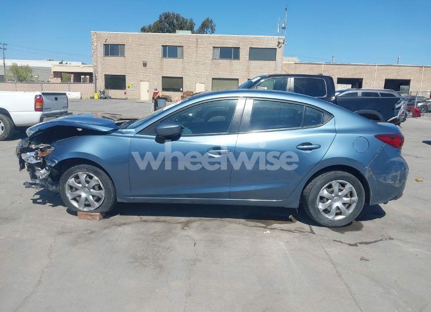 Photo 14 of 2014 Mazda Mazda3 I SPORT (VIN JM1BM1U7XE1192670)