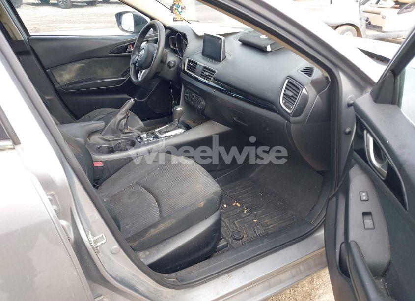 Photo 5 of 2016 Mazda Mazda3 I SPORT (VIN JM1BM1U7XG1333871)