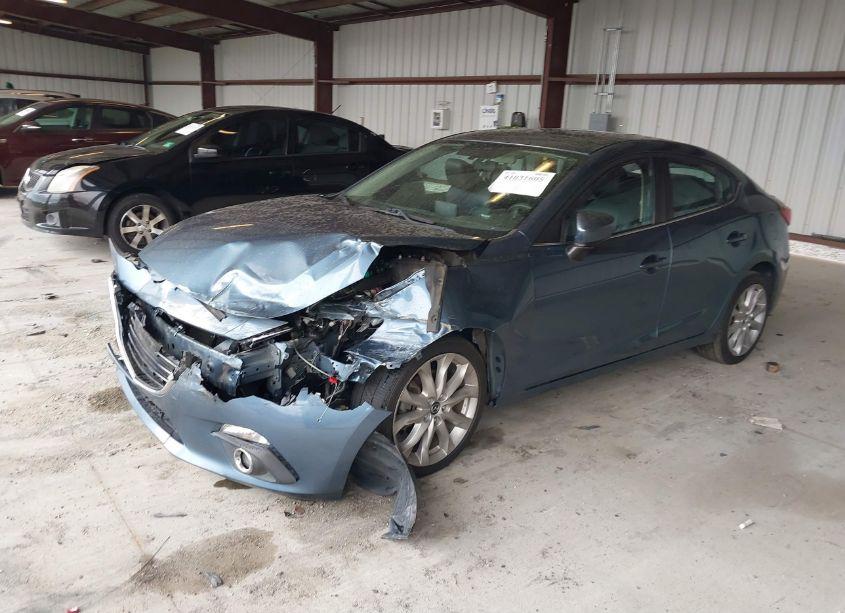 Photo 2 of 2015 Mazda Mazda3 S TOURING (VIN JM1BM1V30F1220652)