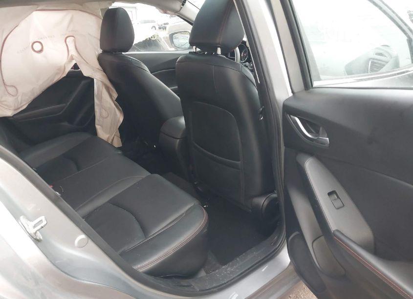 Photo 8 of 2015 Mazda Mazda3 S TOURING (VIN JM1BM1V30F1262190)