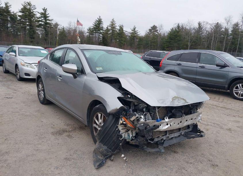 Photo 6 of 2014 Mazda Mazda3 I TOURING (VIN JM1BM1V70E1107284)