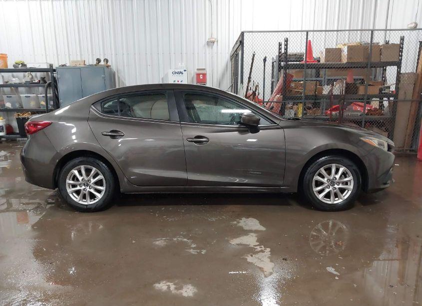 Photo 13 of 2014 Mazda Mazda3 I TOURING (VIN JM1BM1V70E1149387)