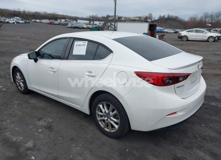 Photo 3 of 2014 Mazda Mazda3 I TOURING (VIN JM1BM1V70E1167162)