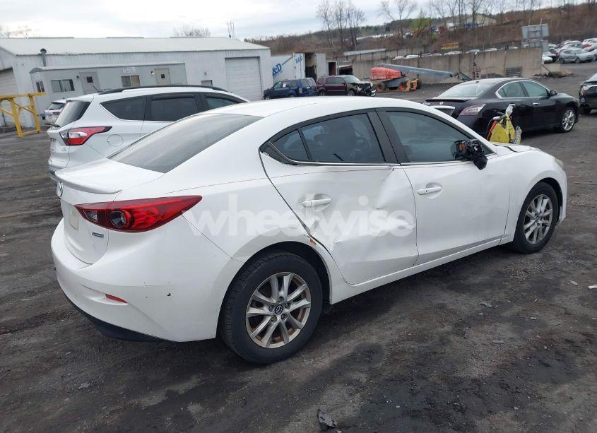Photo 4 of 2014 Mazda Mazda3 I TOURING (VIN JM1BM1V70E1167162)