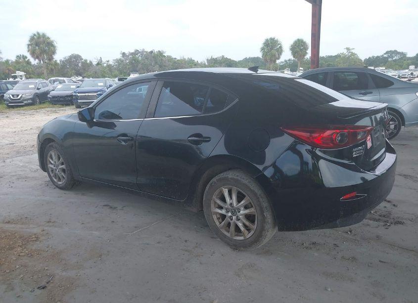 Photo 3 of 2014 Mazda Mazda3 I TOURING (VIN JM1BM1V71E1175223)