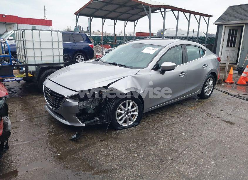Photo 2 of 2014 Mazda Mazda3 I TOURING (VIN JM1BM1V71E1195536)