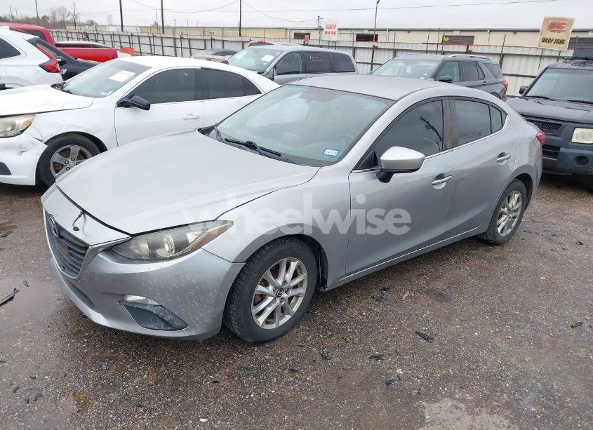 Photo 2 of 2014 Mazda Mazda3 (VIN JM1BM1V72E1108422)