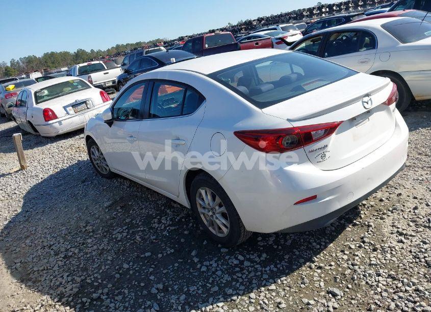 Photo 3 of 2014 Mazda Mazda3 I TOURING (VIN JM1BM1V72E1114768)