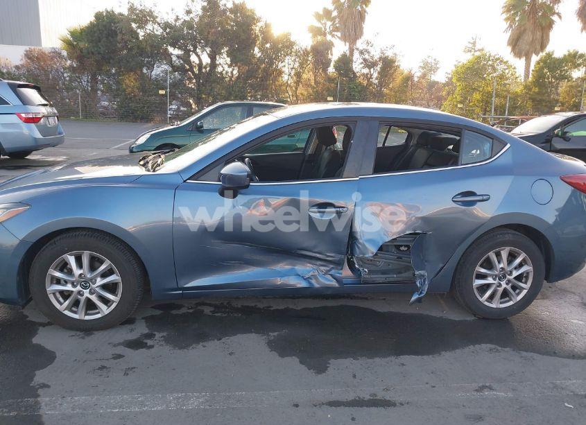 Photo 14 of 2014 Mazda Mazda3 I TOURING (VIN JM1BM1V72E1210819)