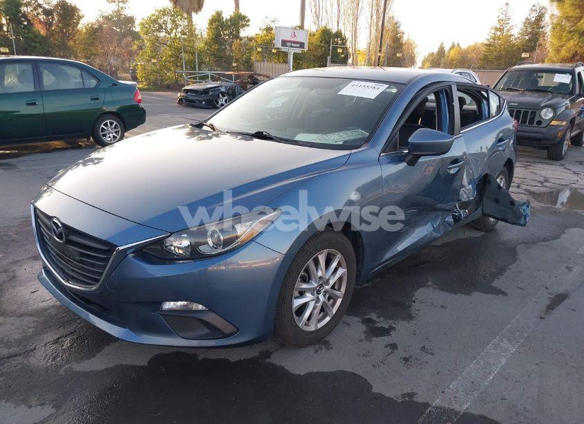 Photo 2 of 2014 Mazda Mazda3 I TOURING (VIN JM1BM1V72E1210819)