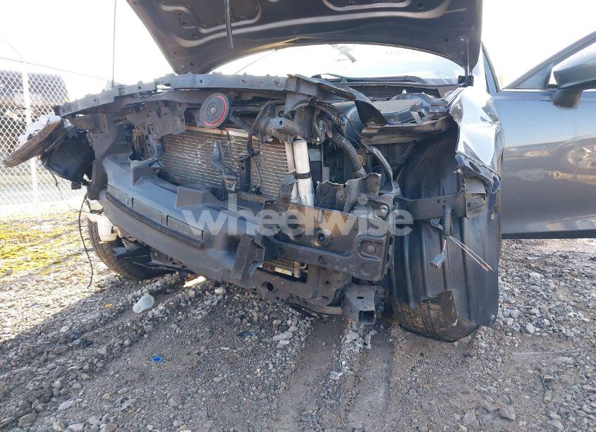 Photo 16 of 2015 Mazda Mazda3 I TOURING (VIN JM1BM1V72F1223944)