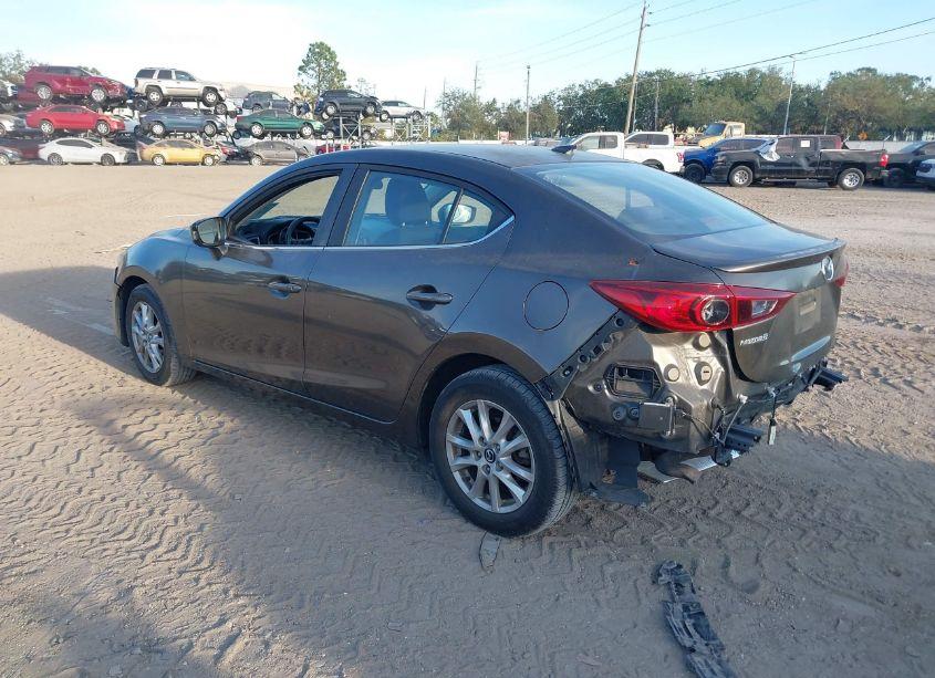 Photo 3 of 2014 Mazda Mazda3 I TOURING (VIN JM1BM1V73E1115105)