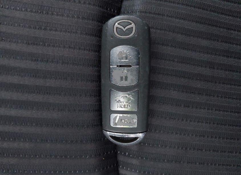 Photo 11 of 2014 Mazda Mazda3 I TOURING (VIN JM1BM1V73E1139145)