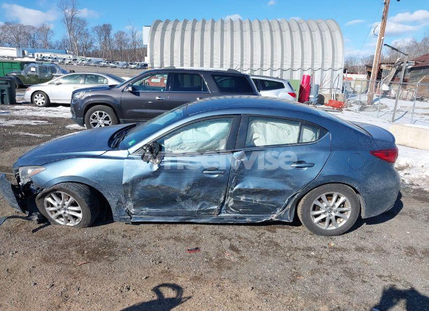 Photo 14 of 2014 Mazda Mazda3 I TOURING (VIN JM1BM1V73E1144653)