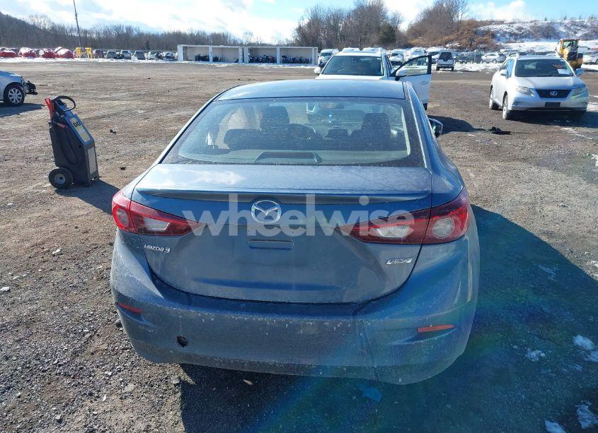 Photo 16 of 2014 Mazda Mazda3 I TOURING (VIN JM1BM1V73E1144653)