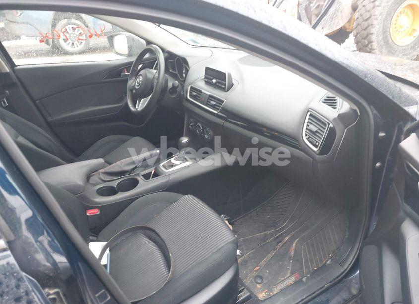 Photo 5 of 2014 Mazda Mazda3 I TOURING (VIN JM1BM1V73E1154549)