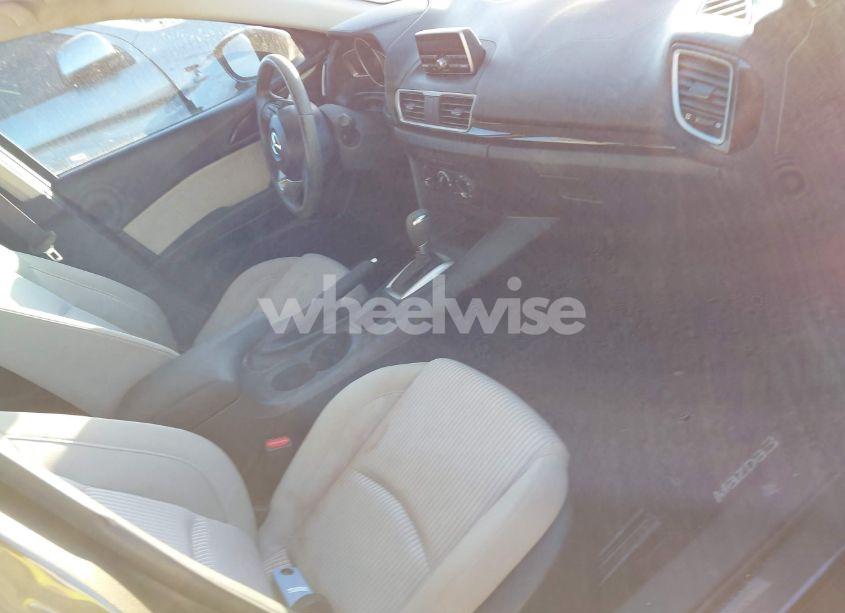 Photo 5 of 2014 Mazda Mazda3 I TOURING (VIN JM1BM1V74E1113282)