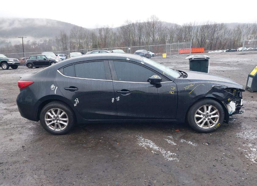 Photo 14 of 2014 Mazda Mazda3 I TOURING (VIN JM1BM1V74E1129160)