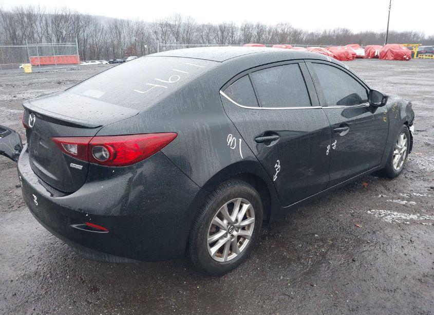 Photo 4 of 2014 Mazda Mazda3 I TOURING (VIN JM1BM1V74E1129160)