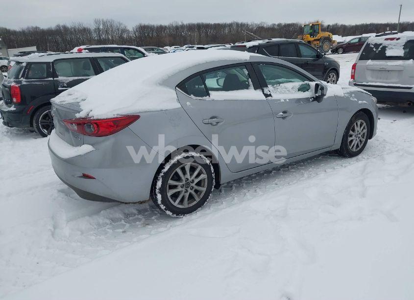 Photo 4 of 2014 Mazda Mazda3 I TOURING (VIN JM1BM1V74E1141664)