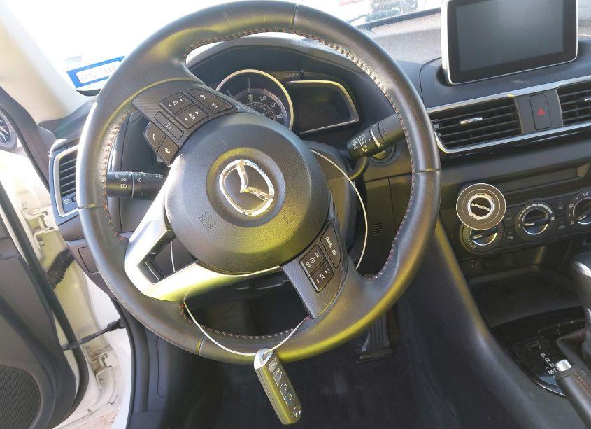 Photo 11 of 2015 Mazda Mazda3 I TOURING (VIN JM1BM1V74F1251373)