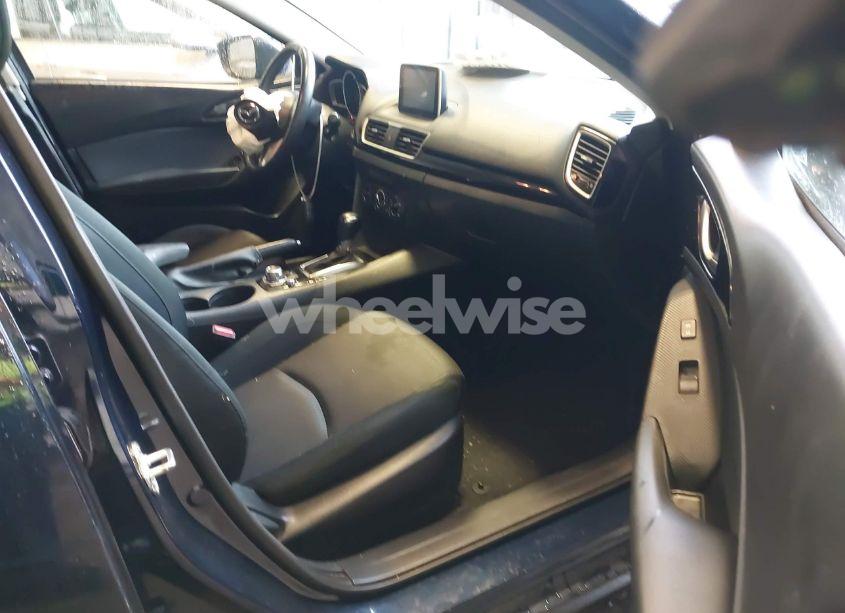 Photo 5 of 2016 Mazda Mazda3 I TOURING (VIN JM1BM1V74G1306843)