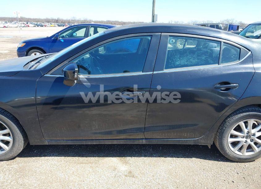 Photo 14 of 2014 Mazda Mazda3 I TOURING (VIN JM1BM1V75E1210927)