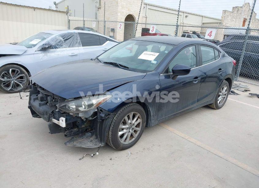 Photo 2 of 2014 Mazda Mazda3 I TOURING (VIN JM1BM1V76E1113185)