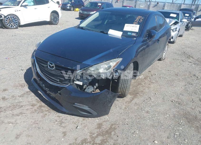 Photo 2 of 2014 Mazda Mazda3 I TOURING (VIN JM1BM1V76E1137986)