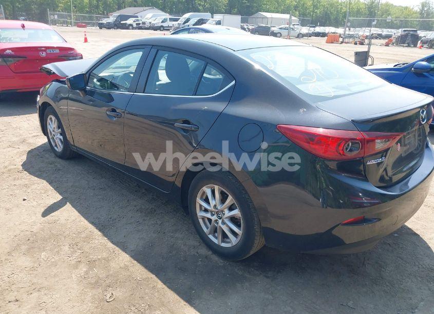 Photo 3 of 2016 Mazda Mazda3 I TOURING (VIN JM1BM1V76G1290323)