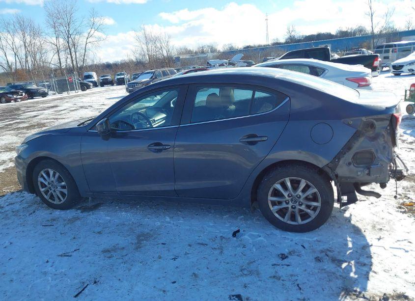 Photo 15 of 2016 Mazda Mazda3 I TOURING (VIN JM1BM1V76G1316791)